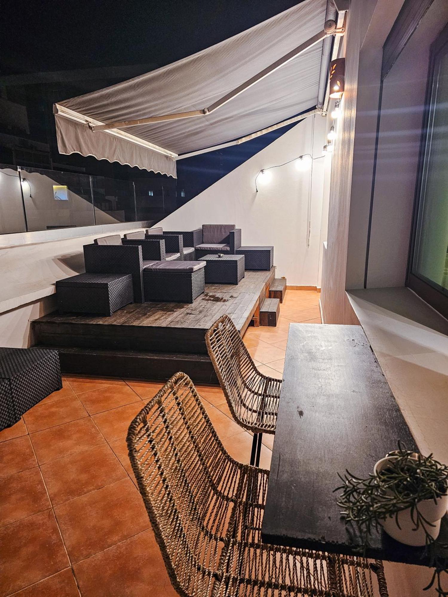 Marina - 2 Floor Luxury Penthouse With Terrace - Fantastic Location *