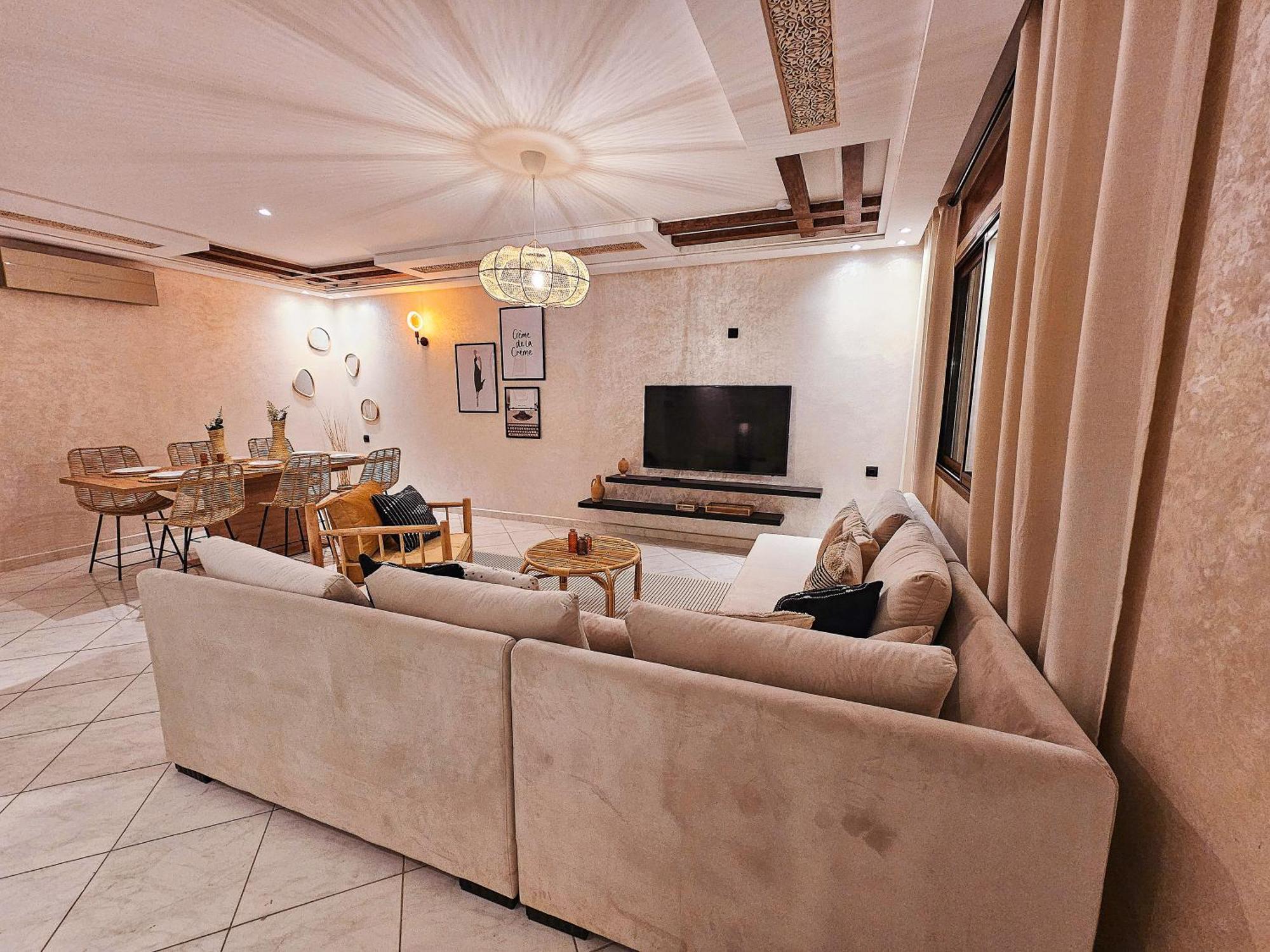 Marina - 2 Floor Luxury Penthouse With Terrace - Fantastic Location *