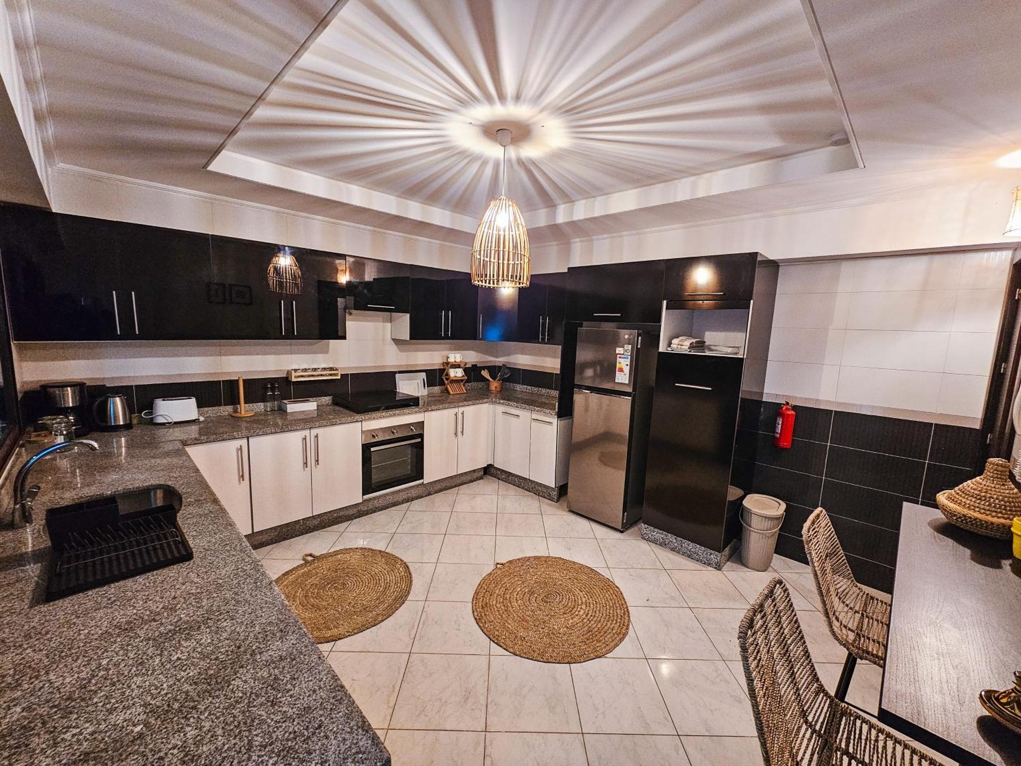 Marina - 2 Floor Luxury Penthouse With Terrace - Fantastic Location Apartamento